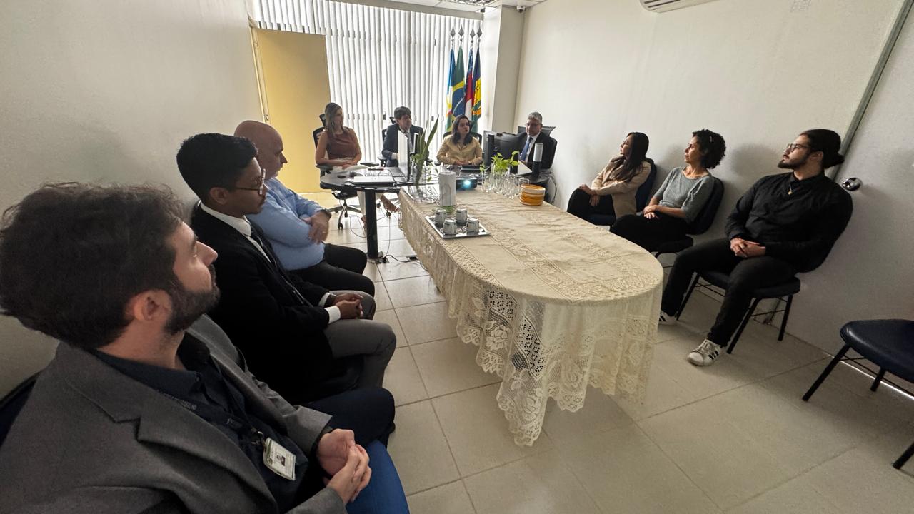 10VTM SALA DE AUDIÊNCIA