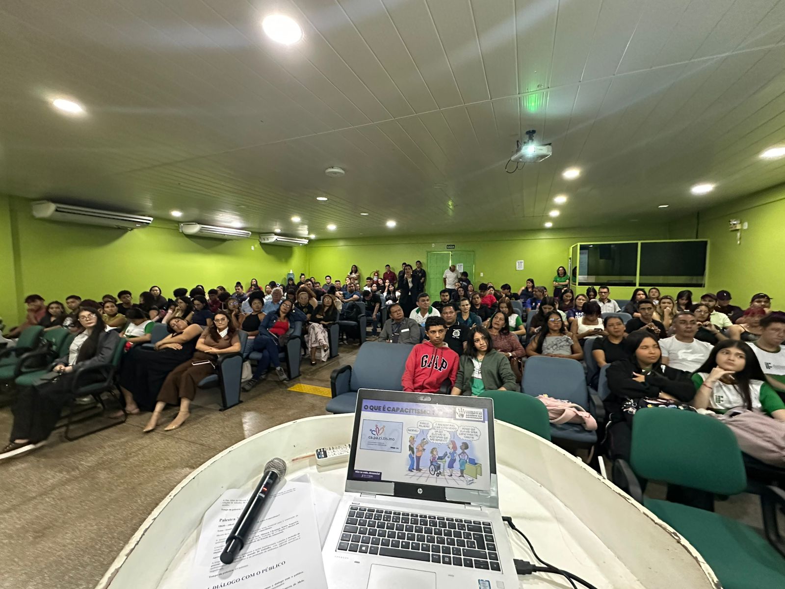 Palestra Coari Plateia