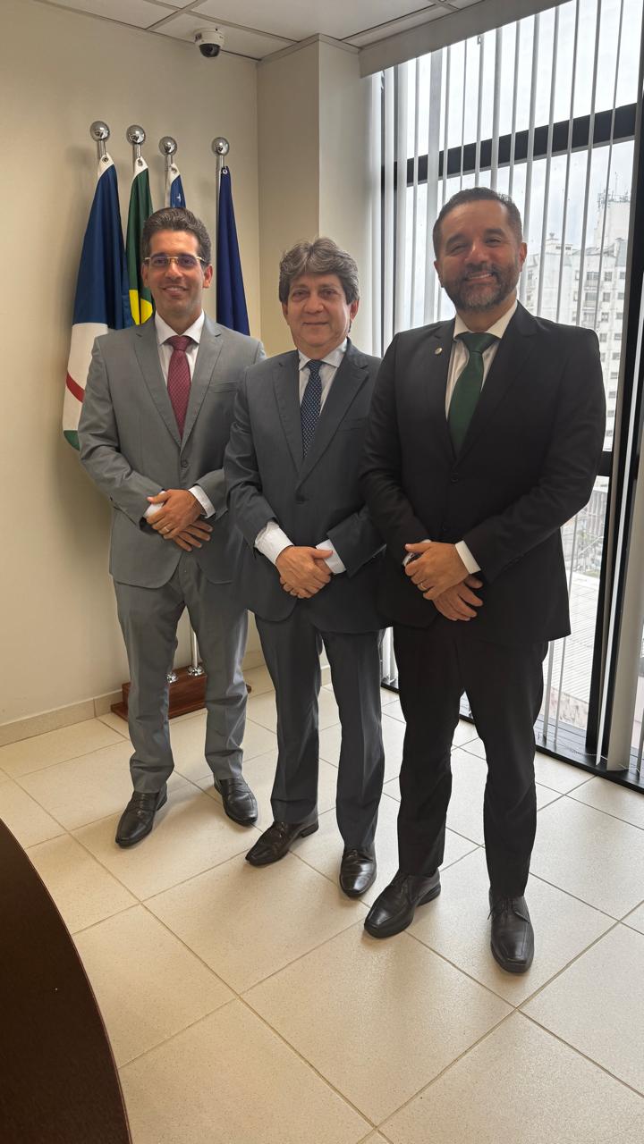 Corregedor e magistrados