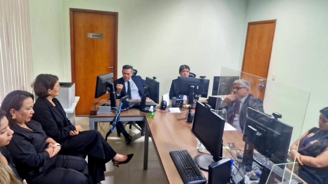 manacapuru sala de audiencia