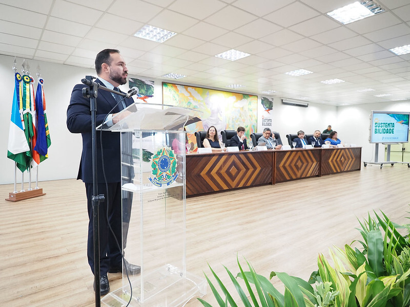 O juiz auxiliar da Presidência do CSJT, Otávio Bruno Ferreira, representou a Presidência do TST. 874